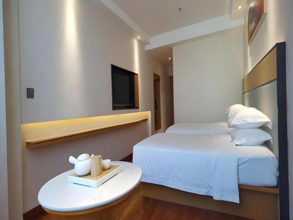 Greentree Inn Geermu Walking Street Business Hotel Golmud 외부 사진