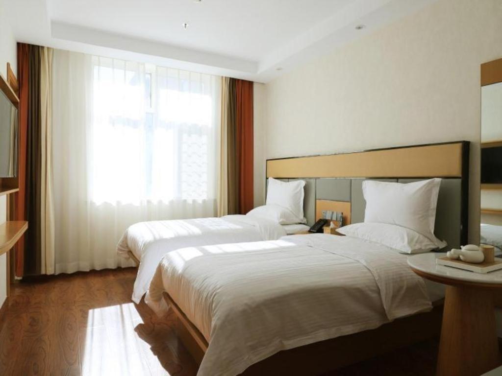 Greentree Inn Geermu Walking Street Business Hotel Golmud 외부 사진