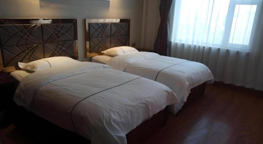 Greentree Inn Geermu Walking Street Business Hotel Golmud 외부 사진